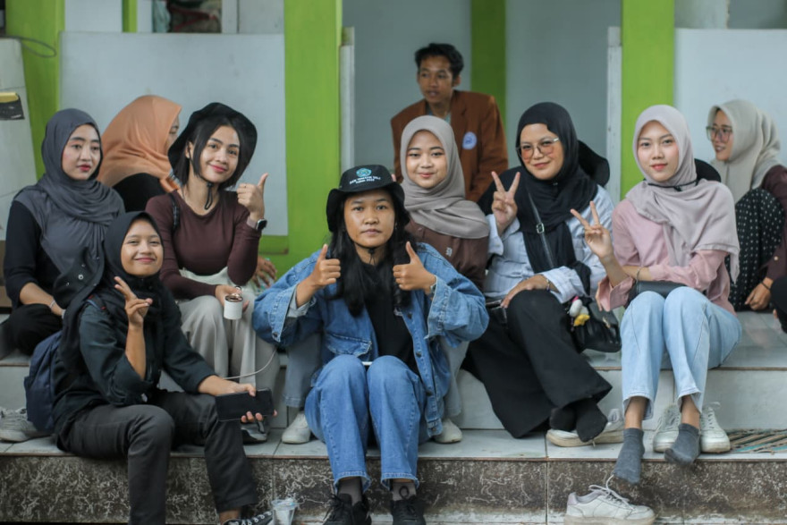 Mahasiswa/i KKN UGJ Berkunjung Ke Situs Matangaji