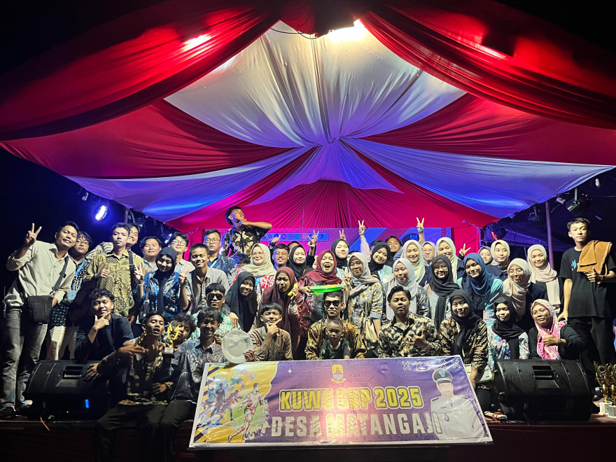 Mahasiswa/i KKN UGJ Mengikuti Kegiatan Malam Puncak HUT RI Ke 80